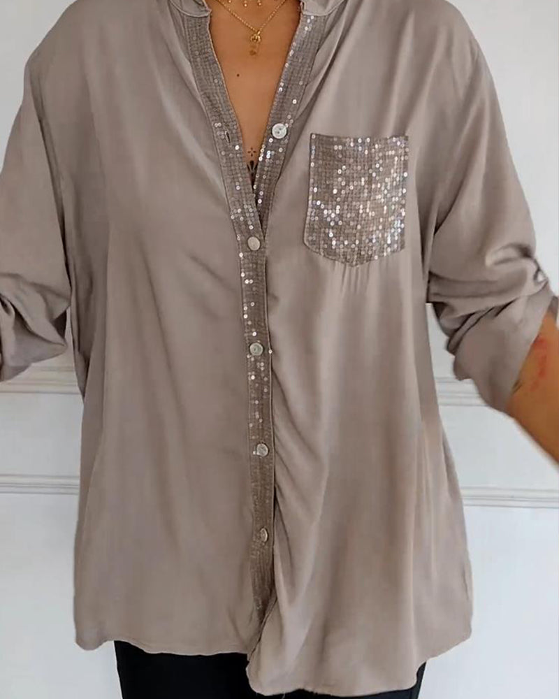 Bezaubernd leger – Paillettenknopf-Bluse für deinen Glamour-Moment