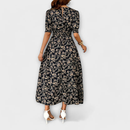 Blütenzauber – Dein feminines Kleid für unvergessliche Momente