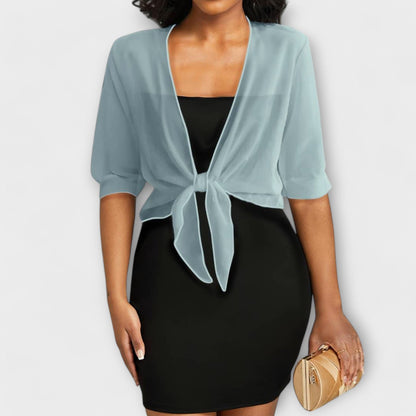 Stilvoll und frei – Die Offene Bluse für den perfekten Look