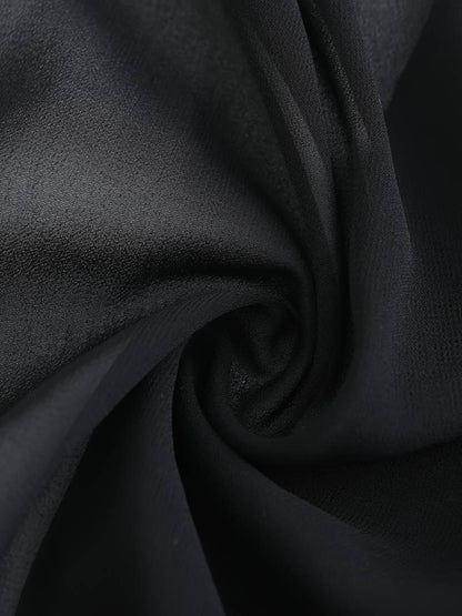 Stilvoll und frei – Die Offene Bluse für den perfekten Look