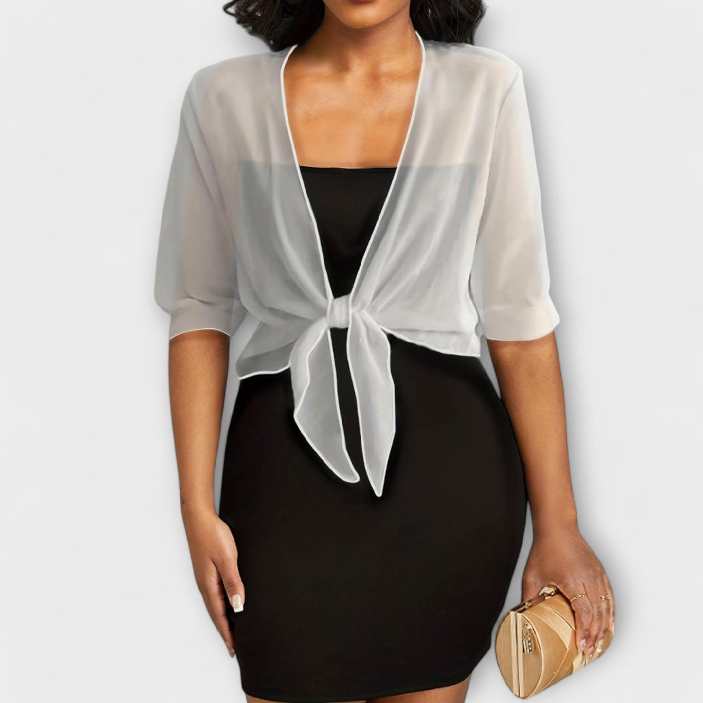 Stilvoll und frei – Die Offene Bluse für den perfekten Look