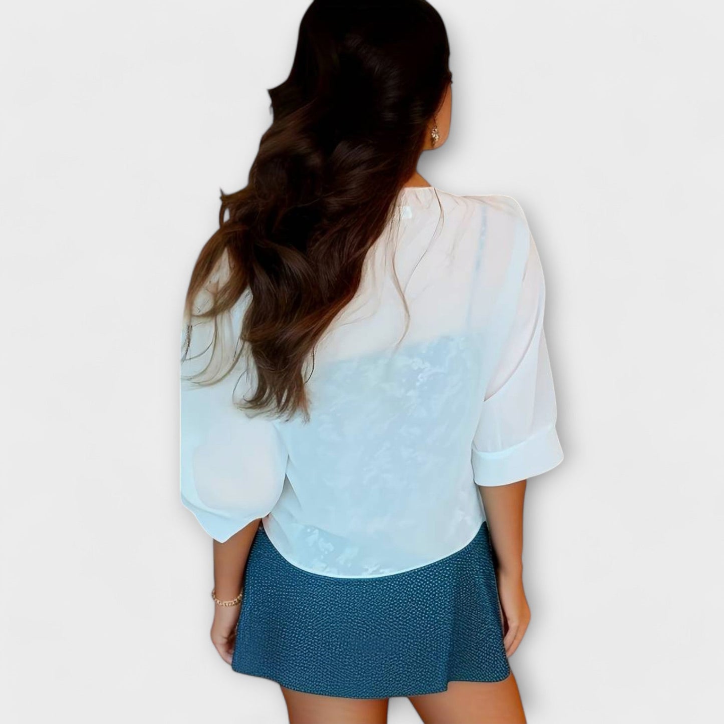 Stilvoll und frei – Die Offene Bluse für den perfekten Look