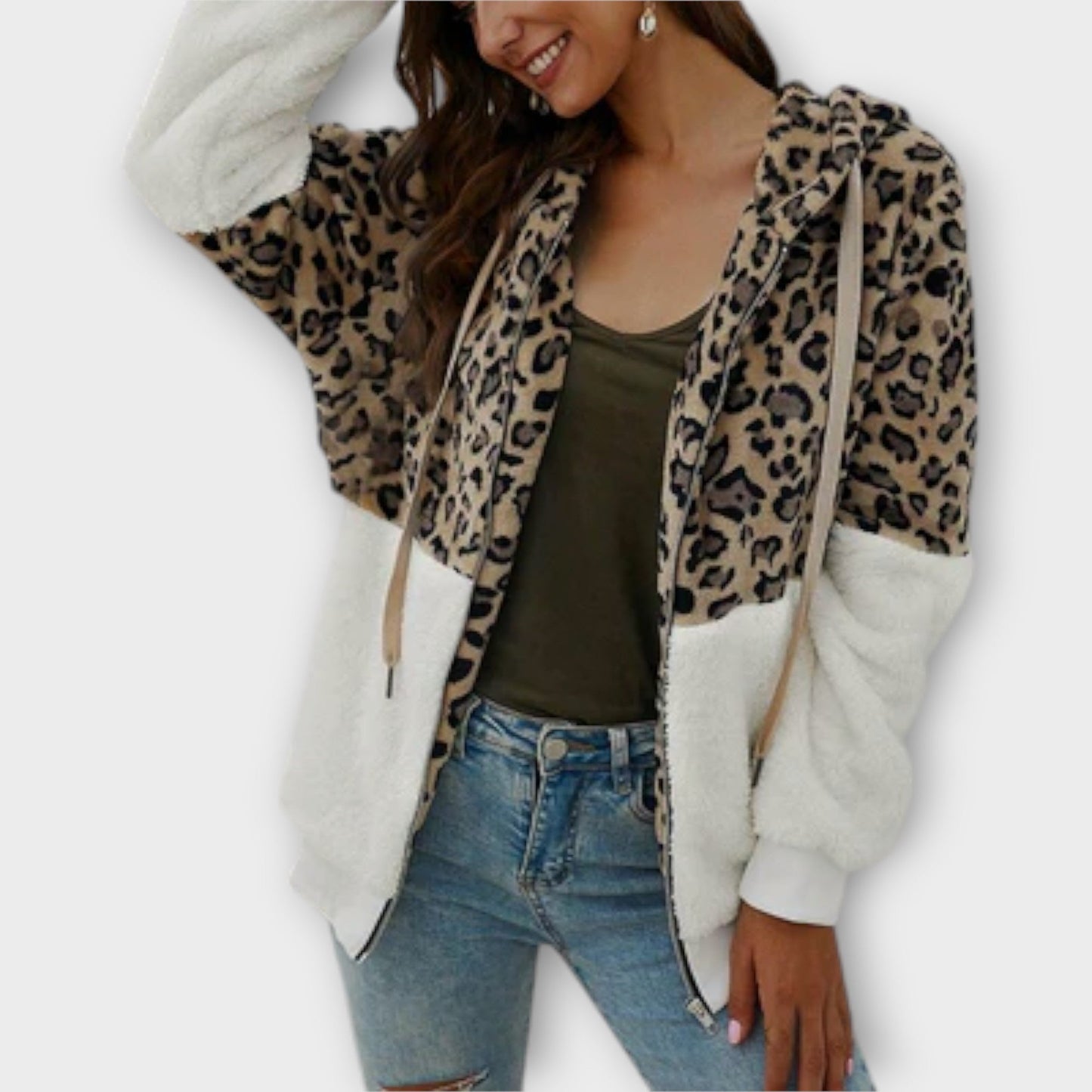 Leo Vibe – Dein kuscheliger Fleecepullover für jeden Tag