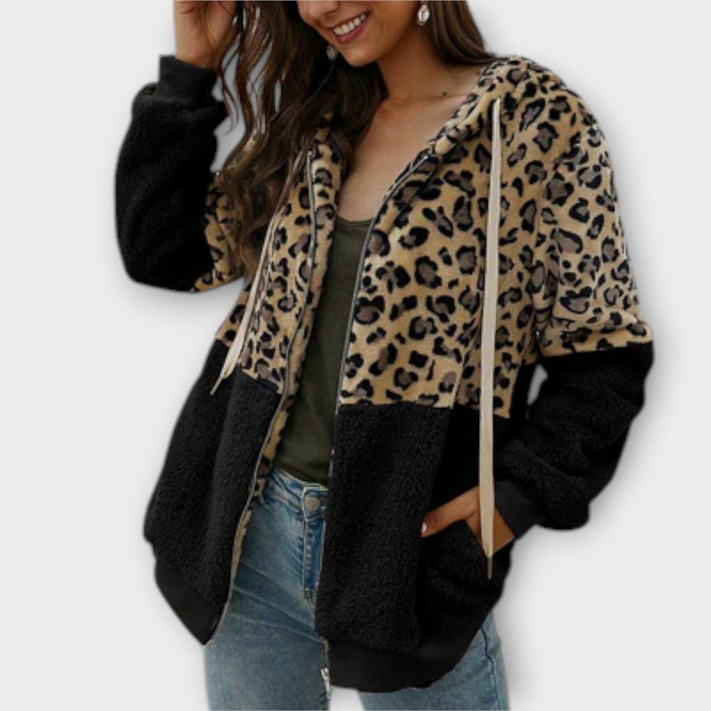 Leo Vibe – Dein kuscheliger Fleecepullover für jeden Tag