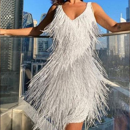 Strahle im Rampenlicht – Glitzerndes Fransen-Kleid für Wow-Momente